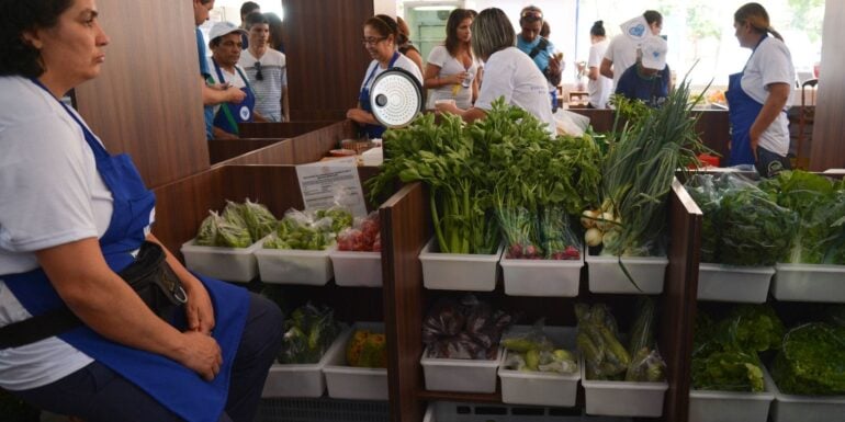 Empresa oferece vagas de trabalho para auxiliar administrativo e trabalhador rural