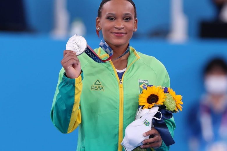 Histórico: Rebeca Andrade conquista medalha inédita na ginástica artística