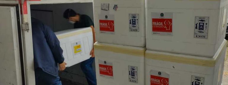 Minas distribui mais 867.010 doses de vacinas contra a Covid-19