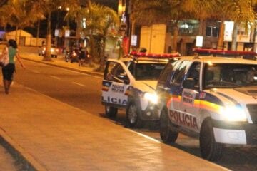 Mulher tem motocicleta furtada na avenida João Pinheiro