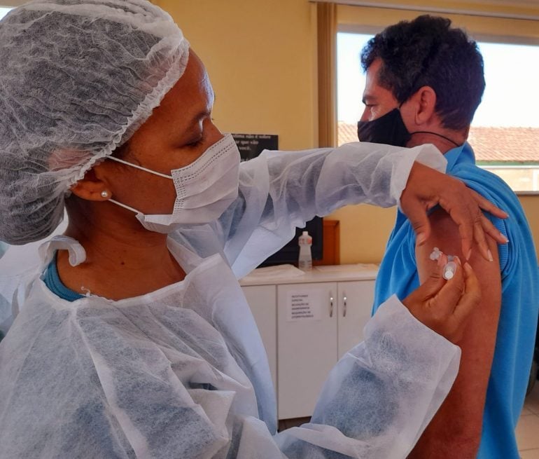 São Gonçalo do Rio Abaixo já vacinou quase 50% da população contra a Covid