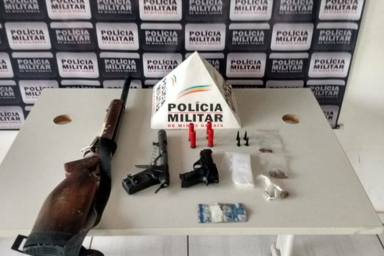 Polícia Militar prende dois homens por suspeita de tráfico de drogas