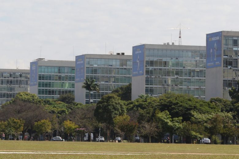 Ministério alerta para site falso que coleta informações de servidores