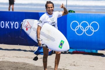 Vem medalha por aí: Silvana, Medina e Ítalo avançam às quartas de final do surfe em Tóquio