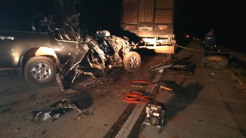 Acidente com vítima fatal causa grande engarrafamento na BR-381