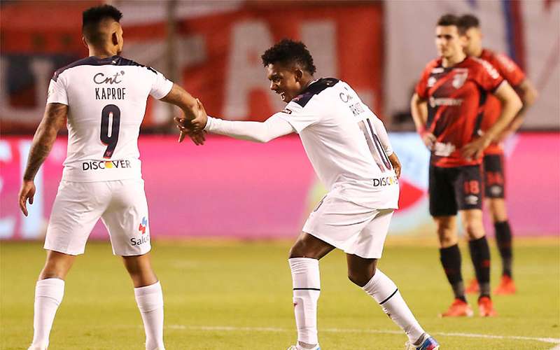 Athletico perde para LDU no Equador e sai atrás no duelo da Sul-Americana