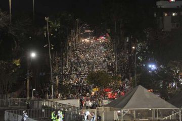 Volta da torcida ao Mineirão é marcada por aglomerações e desrespeito