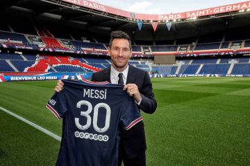 Técnico do PSG confirma que Lionel Messi vai se despedir do clube no sábado