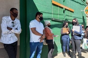 Procon constata irregularidades em filas de bancos e cobra mudanças em Monlevade