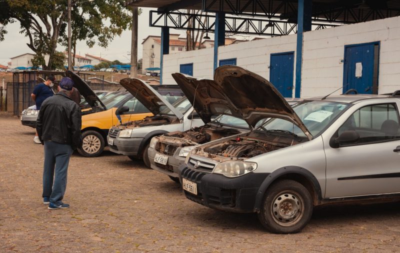Detran-MG realiza leilões de veículos em Itabira e outras 27 cidades durante o mês de maio