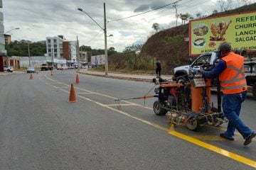 Monlevade: revitalização de sinalização começa pela avenida Gentil Bicalho