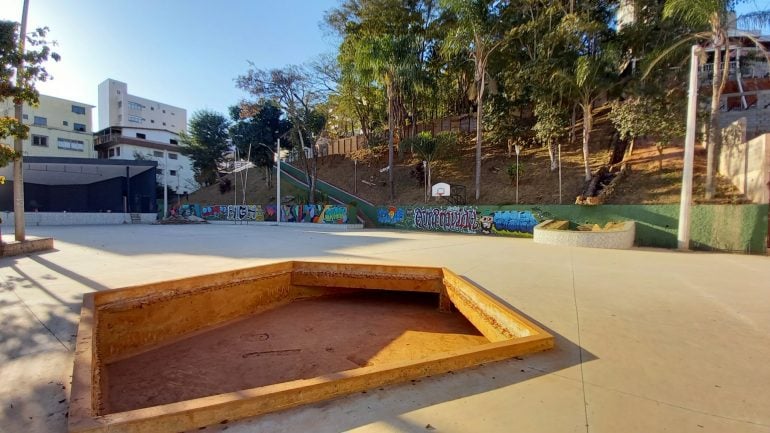 Fonte da praça do Povo será refeita antes de entrega do espaço para comunidade