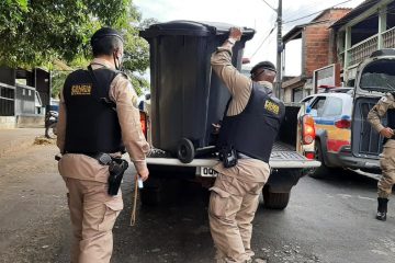Homem é preso pela PM após furtar lixeira na Mauro Ribeiro