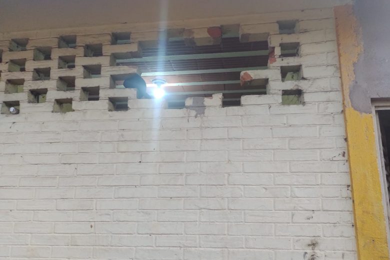 Bandido toma iogurte, come marmitex e furta materiais da Itaurb