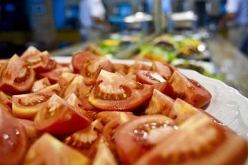 Despesa por pessoa com alimentação no Brasil era R$ 209 em 2017-2018