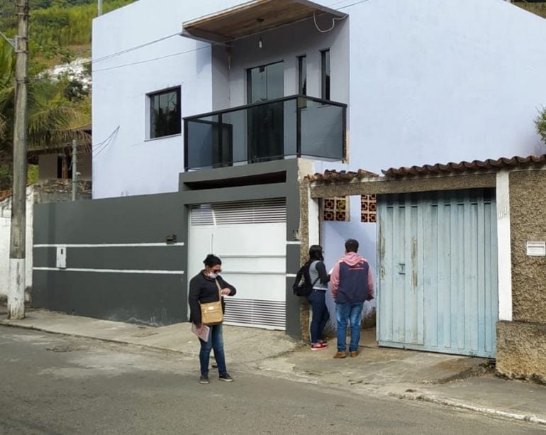 Continua o cadastro de famílias dos bairros Santa Cruz e Centro Industrial em Monlevade