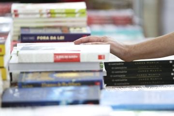 Venda de livros no primeiro semestre aumenta 48,5% em relação a 2020