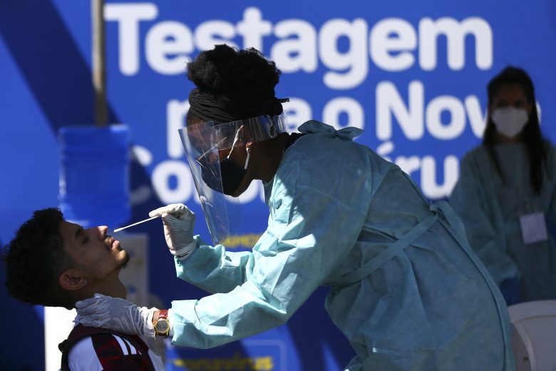 Gripe ou Covid-19? Especialistas ressaltam importância da testagem