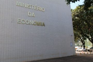 Redução de tarifas injetará R$ 246 bi no PIB até 2040, diz ministério
