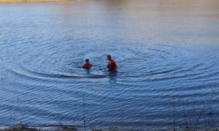 Jovem é encontrada morta em lagoa no fundo de motel, na BR-040