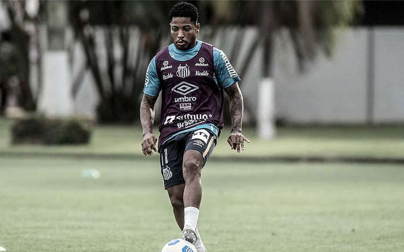 Chateado, Marinho revela que Santos recusou ofertas de Atlético e Palmeiras