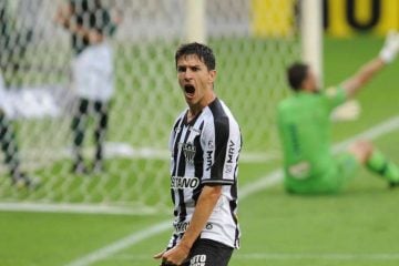 Nacho avalia desempenho no Atlético e garante: ‘Queremos ganhar tudo’