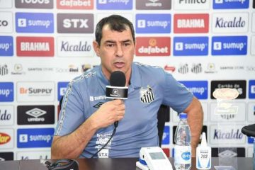 Carille fala em ‘gratidão eterna’ ao Santos e elogia elenco: ‘Bem forte’