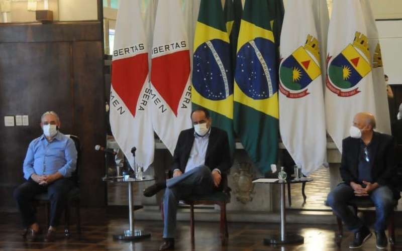 Kalil se reúne com clubes e volta a liberar jogos com torcida em BH