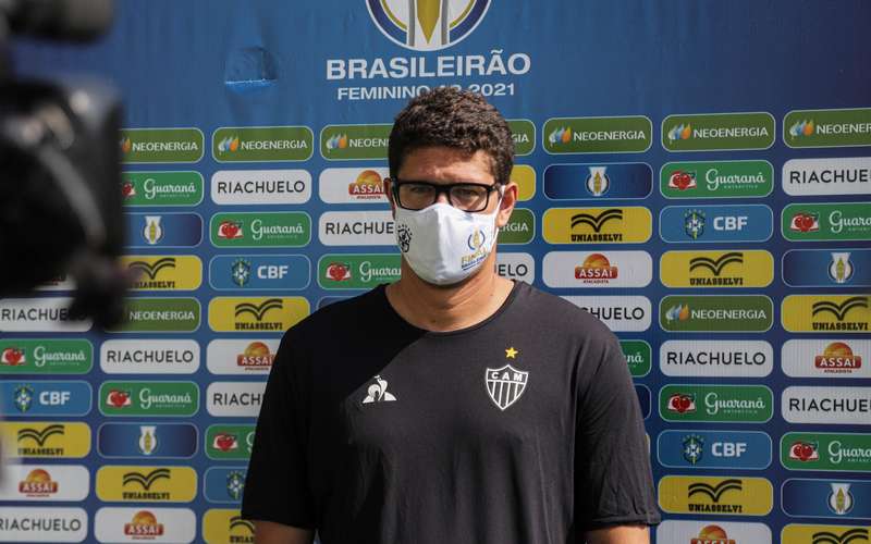 Após vice no Feminino A2, Atlético dispensa técnico e coordenadora
