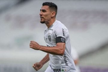 Alonso vibra com vitória e elogia comprometimento do elenco do Atlético