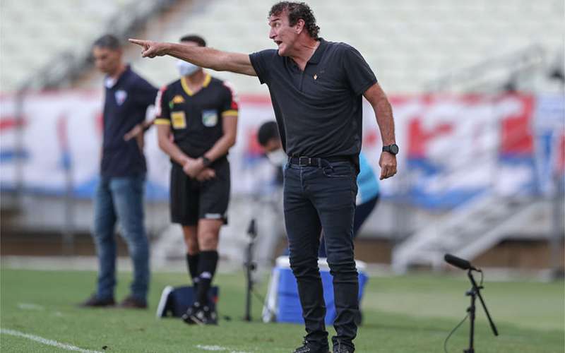 Cuca explica melhora do Atlético no 2° tempo e vê vitória justa no Castelão
