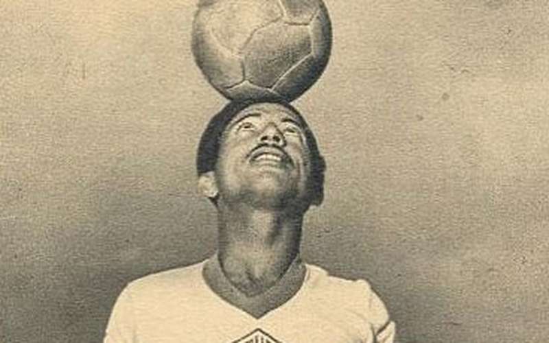 Pelé homenageia o ‘primeiro ídolo’ Zizinho, que completaria 100 anos