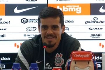 Fagner sobre reforços atuarem juntos: ‘Ainda bem que não sou o Sylvinho’