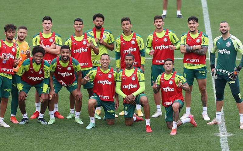 Palmeiras visita a lanterna Chapecoense em busca de reação no Brasileiro