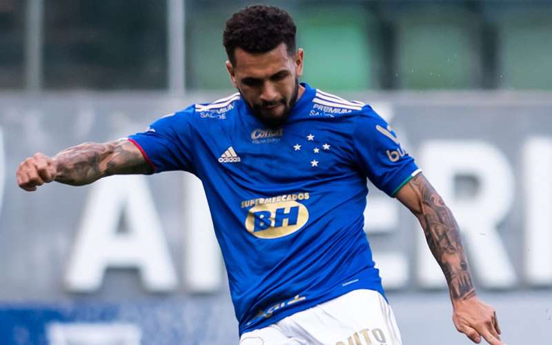 Wellington Nem vira dúvida no Cruzeiro para jogo contra o CSA