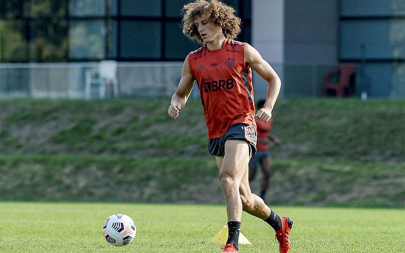 David Luiz treina bem e deve estrear pelo Flamengo diante do Barcelona-EQU