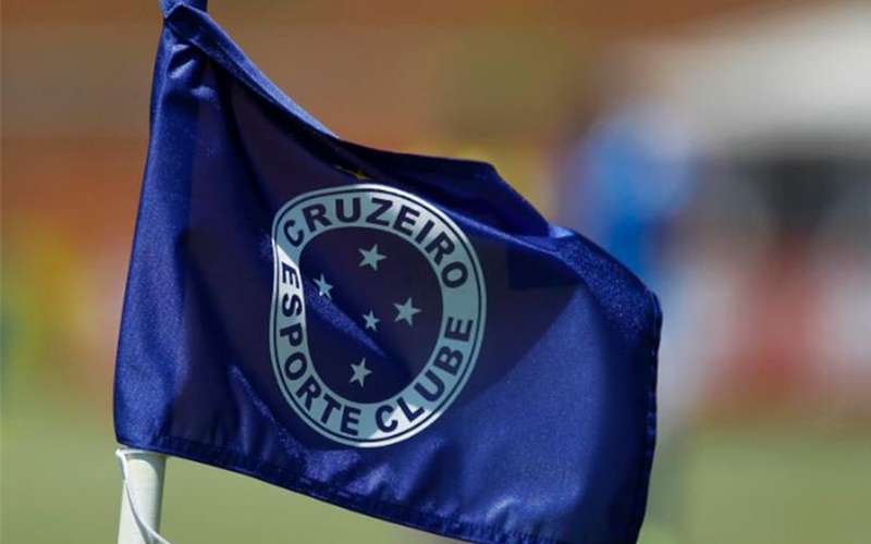 Jaeci Carvalho: jogadores do Cruzeiro têm dois meses de salários atrasados