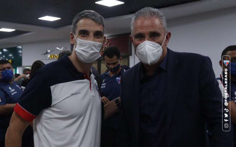 Tite revela bastidores com Vojvoda, técnico sensação do Brasileirão