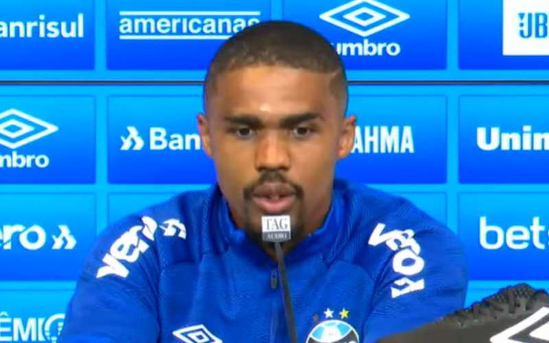 ‘Eu posso voltar a ser aquele cara que faz a diferença’, diz Douglas Costa
