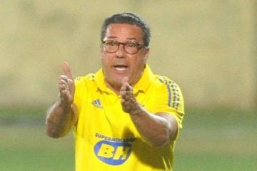 Luxemburgo escala Cruzeiro com surpresas em todos os setores; veja time