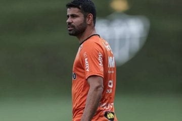 Atlético diz que dará apoio a atacante Diego Costa, investigado pela PF