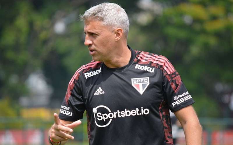 São Paulo: Crespo estuda utilizar Calleri como titular contra a Chapecoense