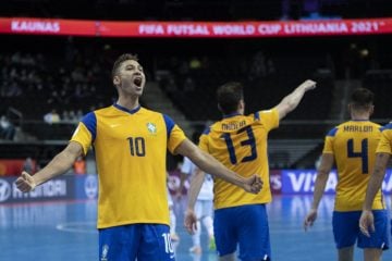 Brasil sofre, faz 1 a 0 no Marrocos e avança à semifinal do Mundial de Futsal
