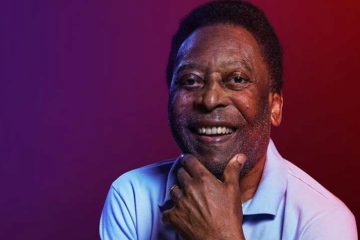 Internado em São Paulo, Pelé passa por cirurgia para retirada de tumor