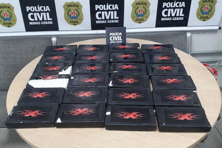 Casal que usava os filhos para enganar os policiais é preso por tráfico de drogas em BH