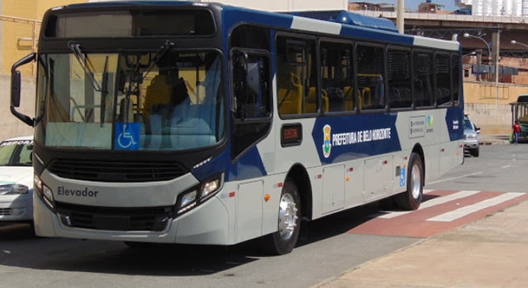 Mulher é indenizada em R$ 7 mil após ter se ferido durante freada brusca dentro de ônibus