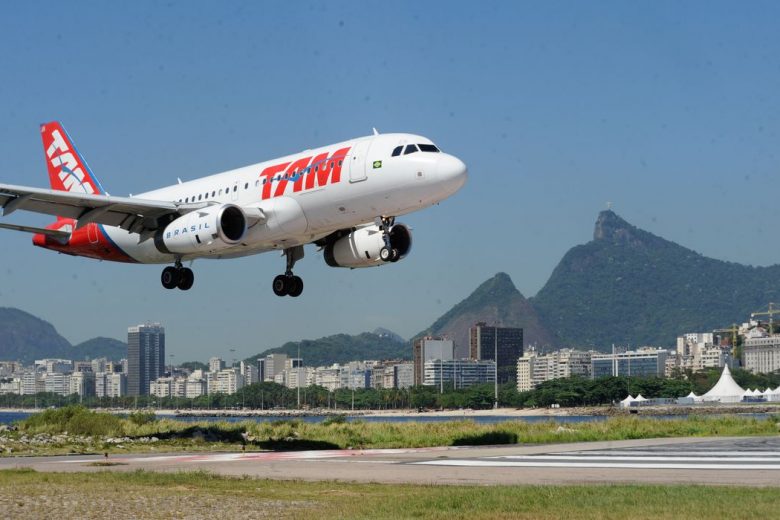 Governo anuncia quarentena de cinco dias para viajantes não vacinados