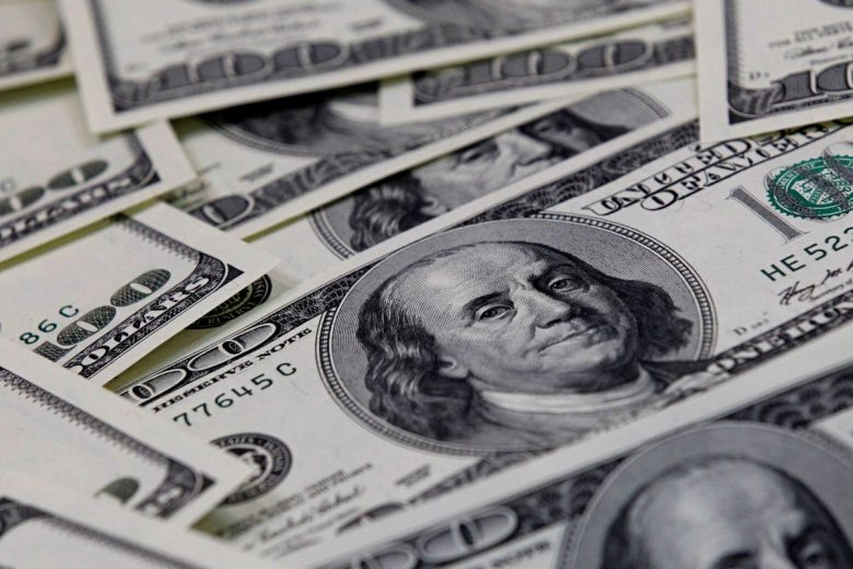Dólar fecha a R$ 5,17 influenciado por Brasil e exterior Dólar fecha a R$ 5,17 influenciado por Brasil e exterior