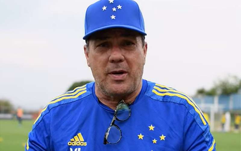 Luxemburgo sobre novo diretor do Cruzeiro: ‘Trabalhar com o nosso pessoal’