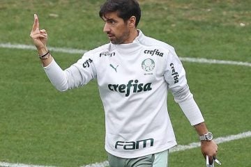 Agente garante que Abel não pensa em deixar o Palmeiras ao fim do ano